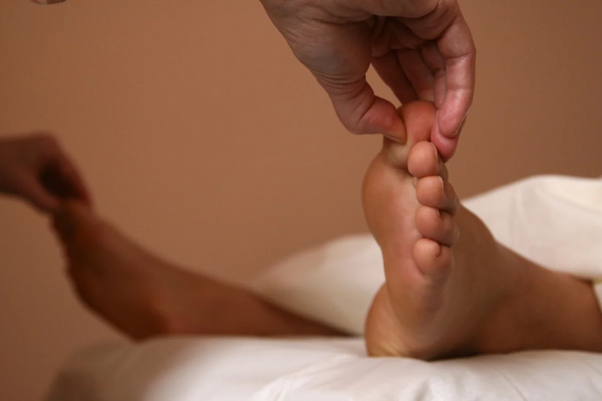 Chi Nei Tsang — massage viscéral taoïste, soin des organes et libération émotionnelle
